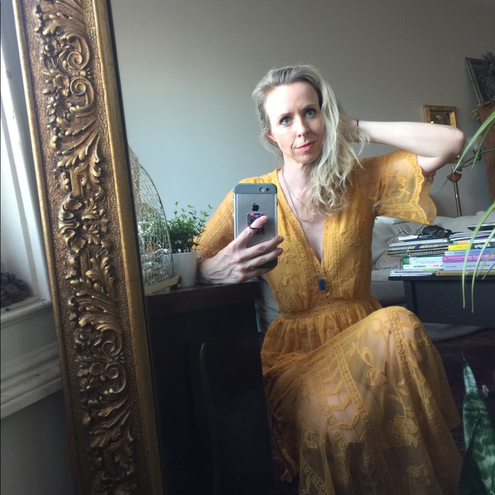 Gorg yellow lace caftan dress w/ attached shorts! - Picture 2 of 8